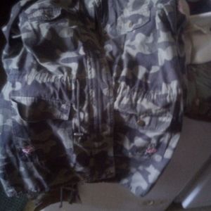 Camo ladies jacket with roses